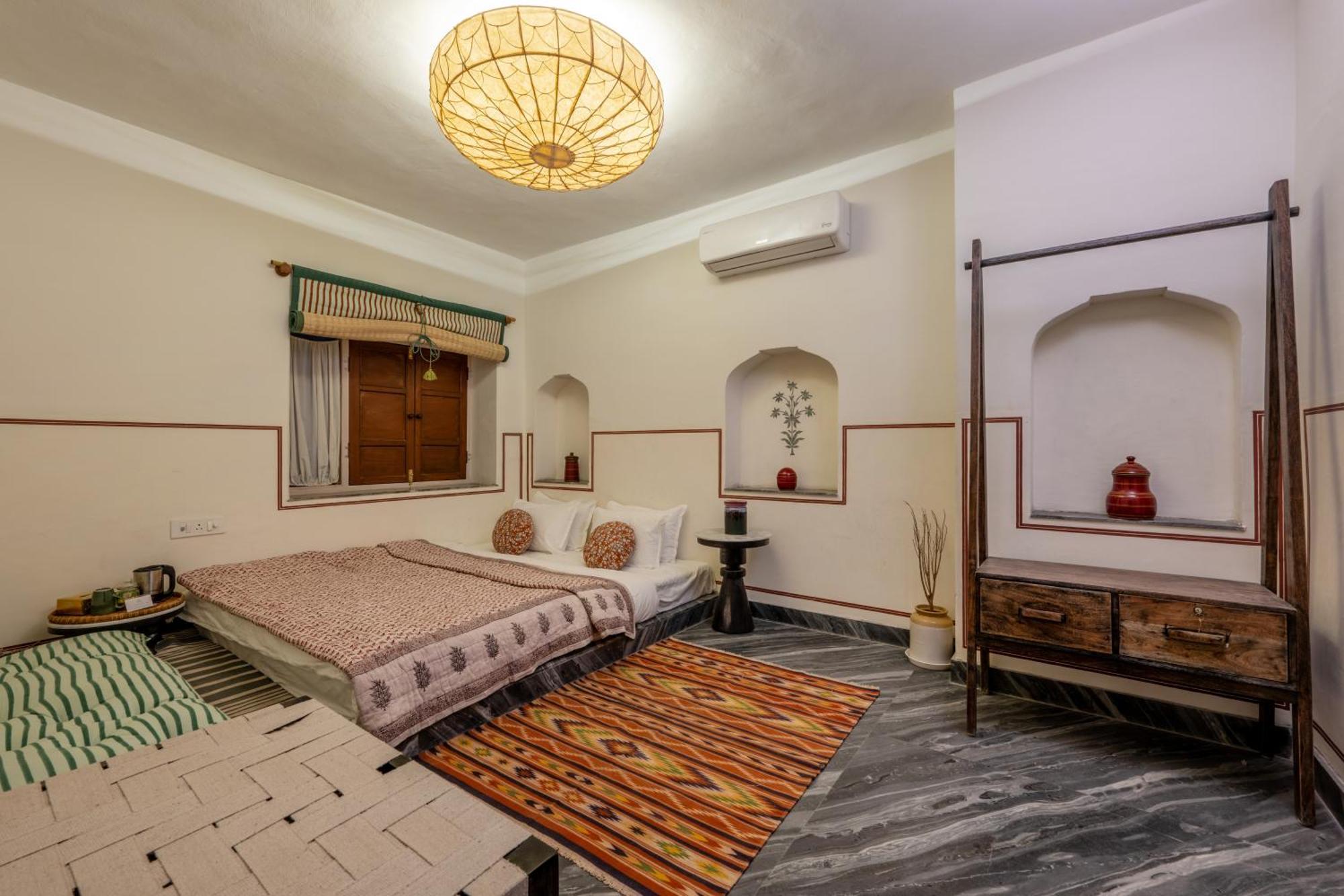 Sum Jaipur Hotel Exterior photo