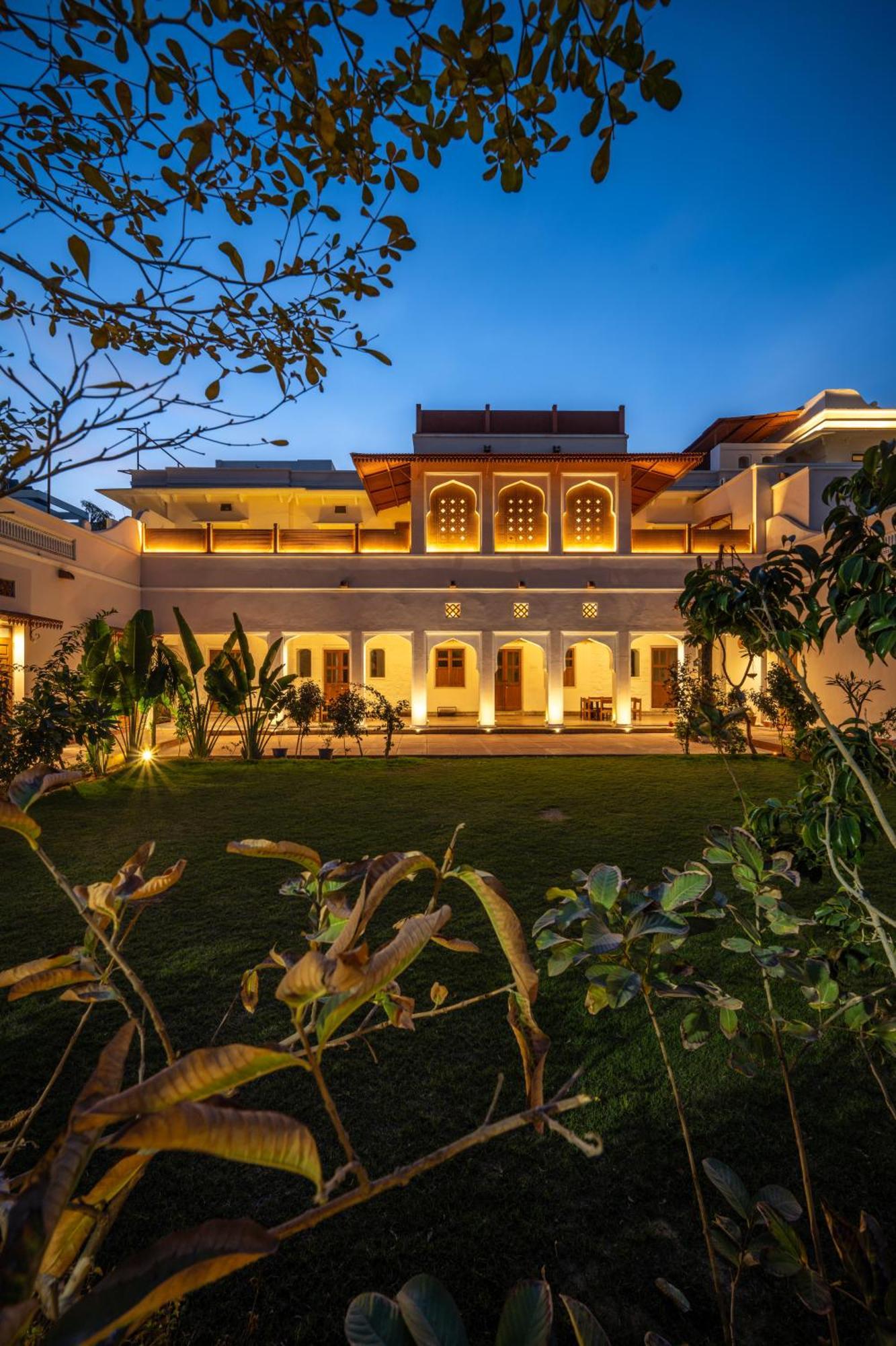 Sum Jaipur Hotel Exterior photo