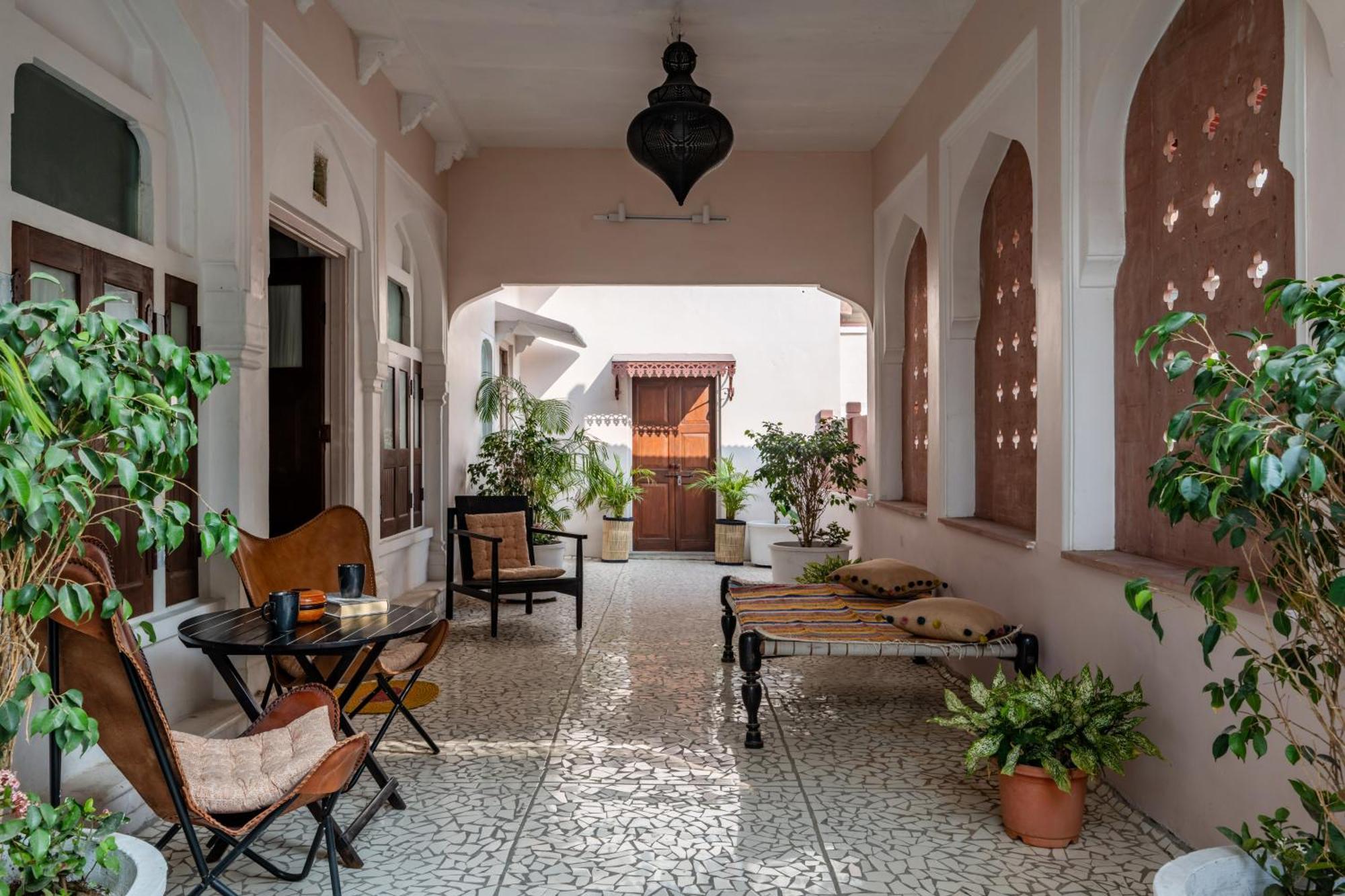 Sum Jaipur Hotel Exterior photo